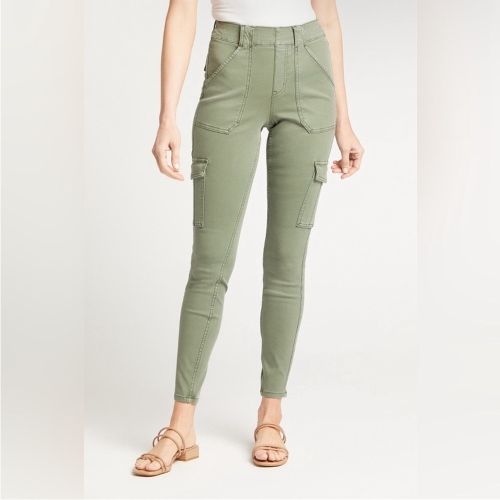 Spanx Stretch Twill Ankle Cargo Pants in Soft Sage - Light Flaw